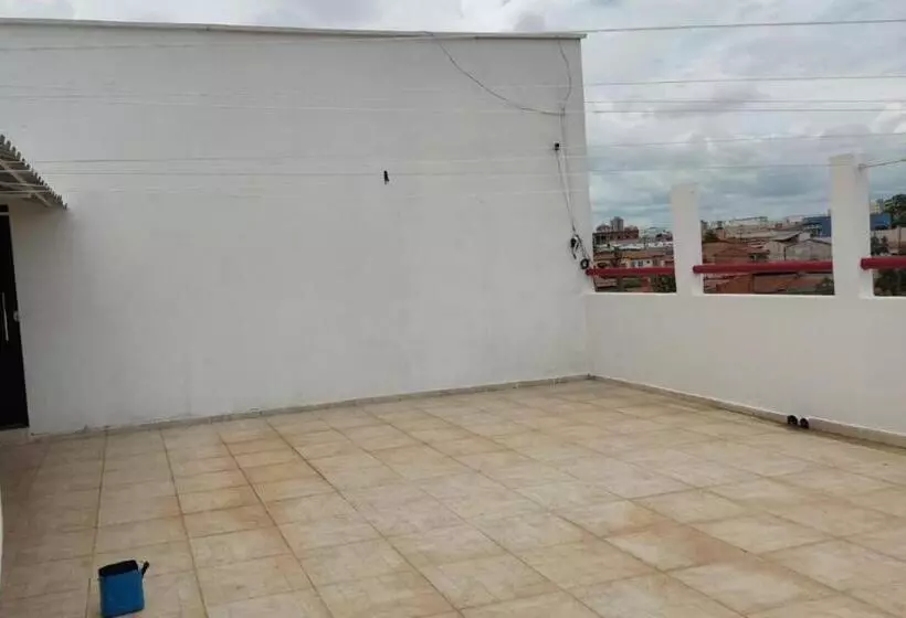 اتاق استاندارد چهار تخته, Resende