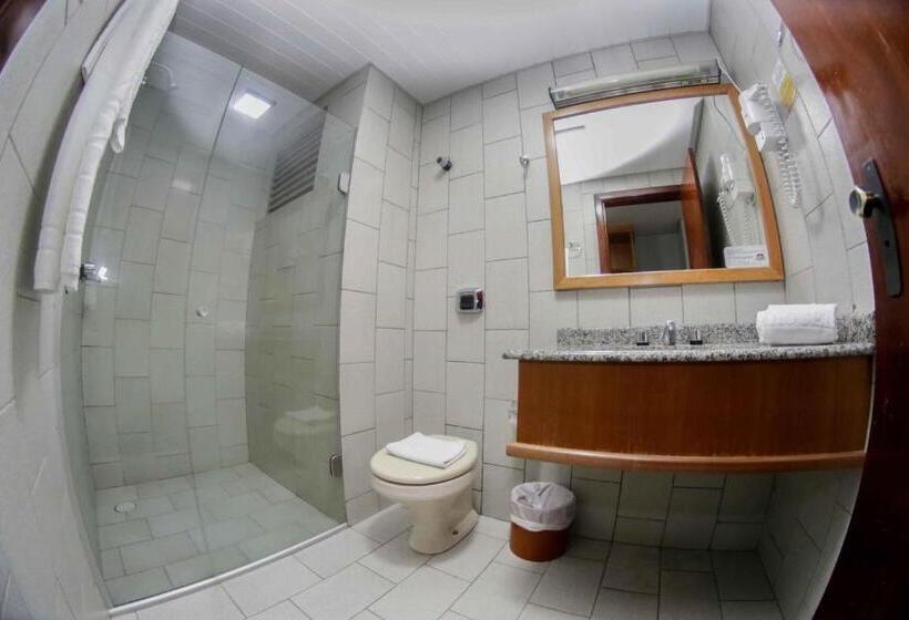 اتاق سوپریور, Susin