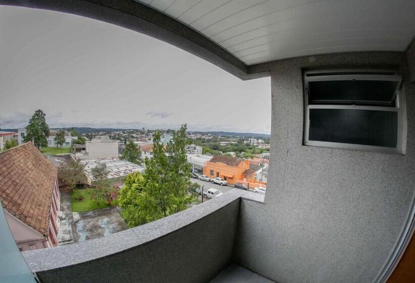 آپارتمان 2 خوابه, Susin