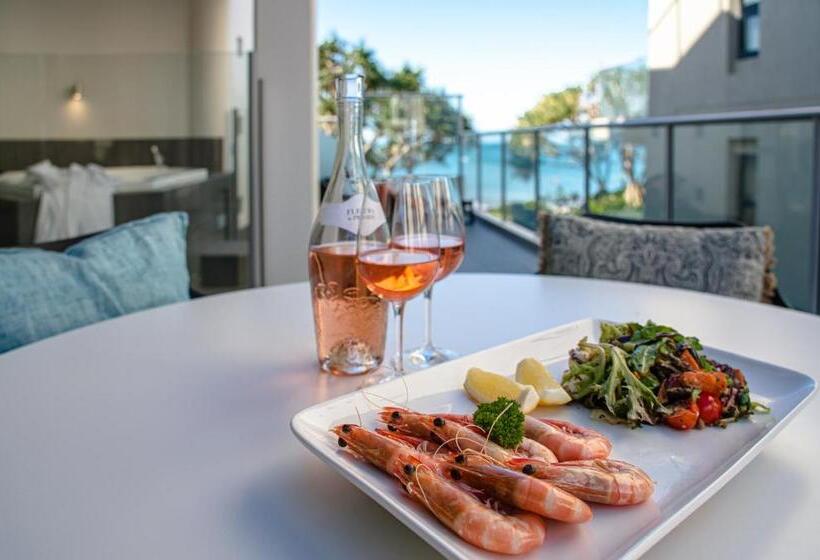 サイドシービュー１ベッドルームアパートメント, On The Beach Noosa Resort