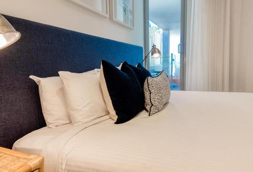 サイドシービュー１ベッドルームアパートメント, On The Beach Noosa Resort