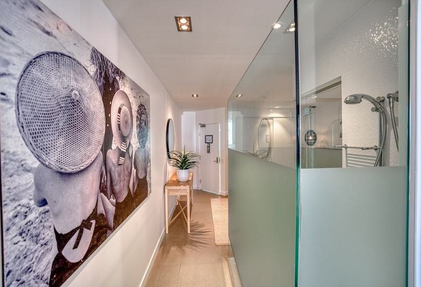 ペントハウススイート, On The Beach Noosa Resort