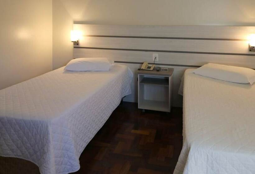 Номер Стандарт, Tri Hotel Xanxerê