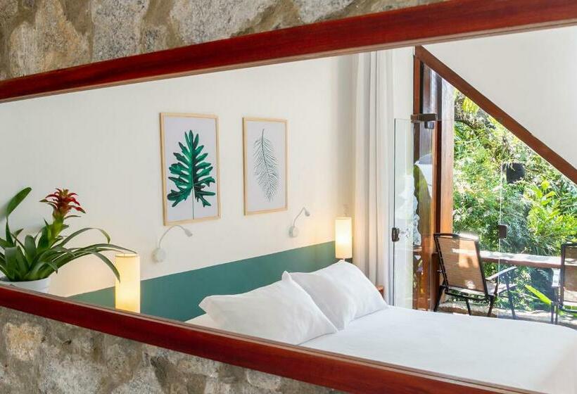 Quarto Estandar Vista Jardim, Casa Luz