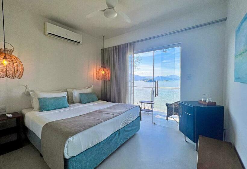 Номер Deluxe Вид на Море с Балконом, Casa Luz