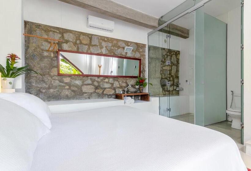 Quarto Estandar Vista Jardim, Casa Luz