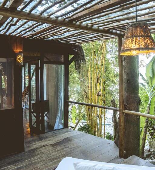 Бунгало Стандарт, Casa Luz