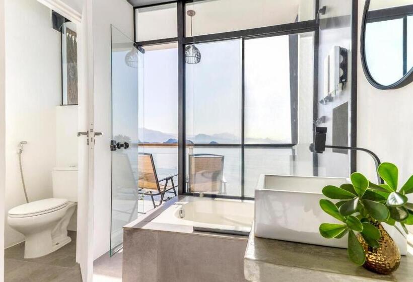 Quarto Estandar Vista Mar, Casa Luz