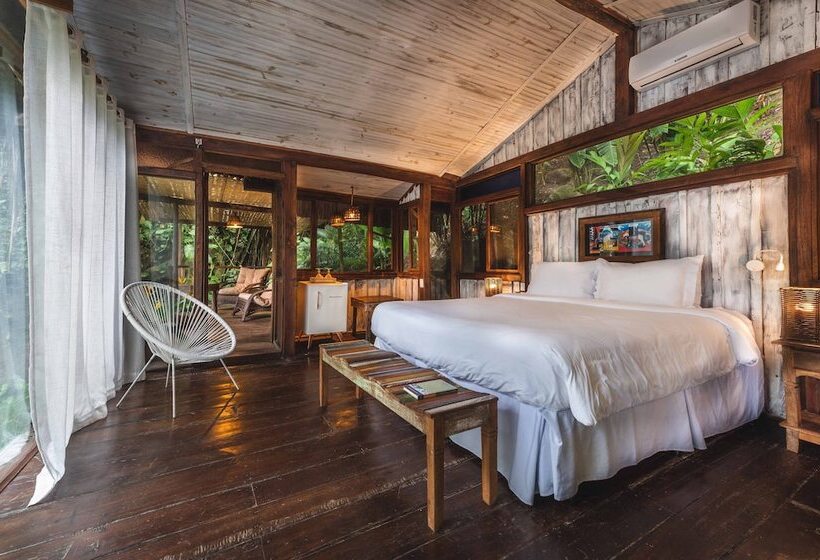 Cabana, Casa Luz