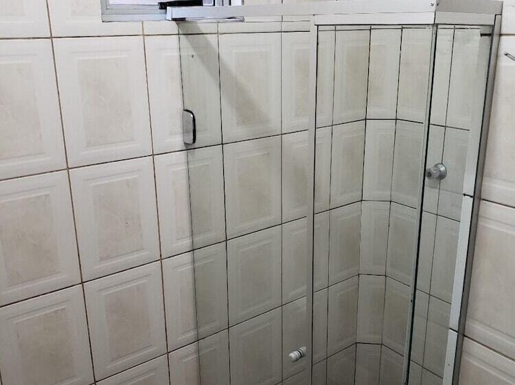 Номер Стандарт Трехместный, Domus Hotel Veneza Ipatinga