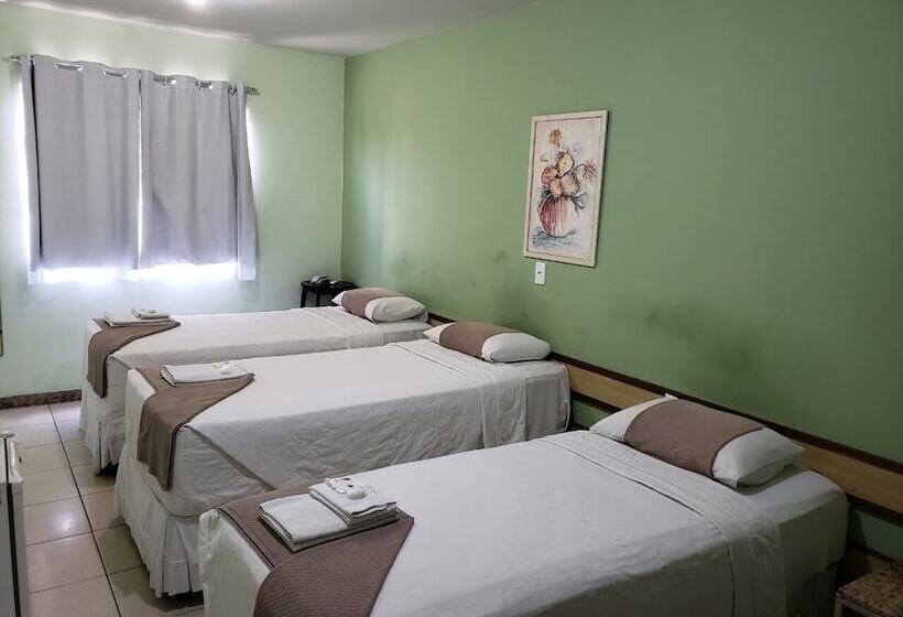 غرفة قياسية ثلاثية, Domus Hotel Veneza Ipatinga