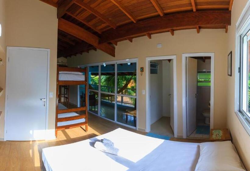 سوییت خانوادگی, Guaruja Hostel