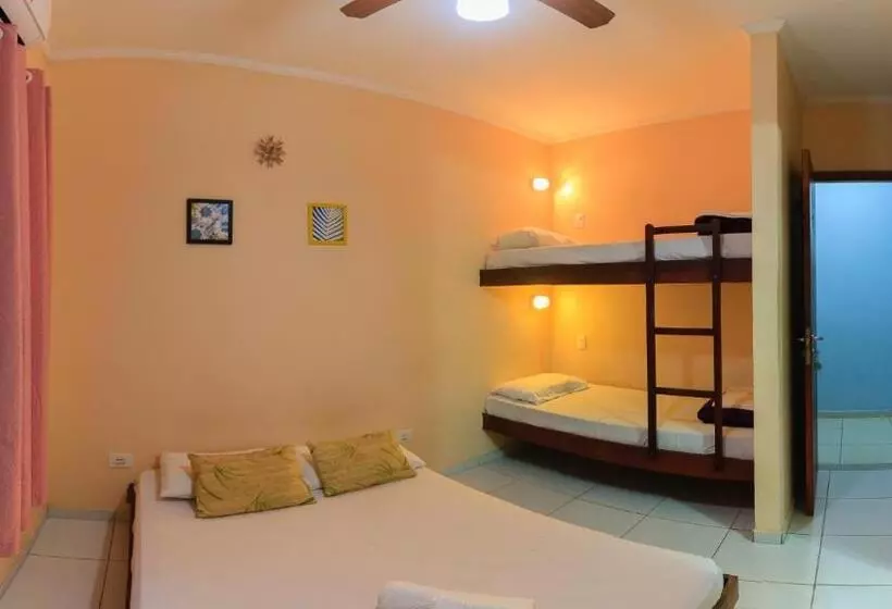 اتاق لوکس چهار تخته, Guaruja Hostel