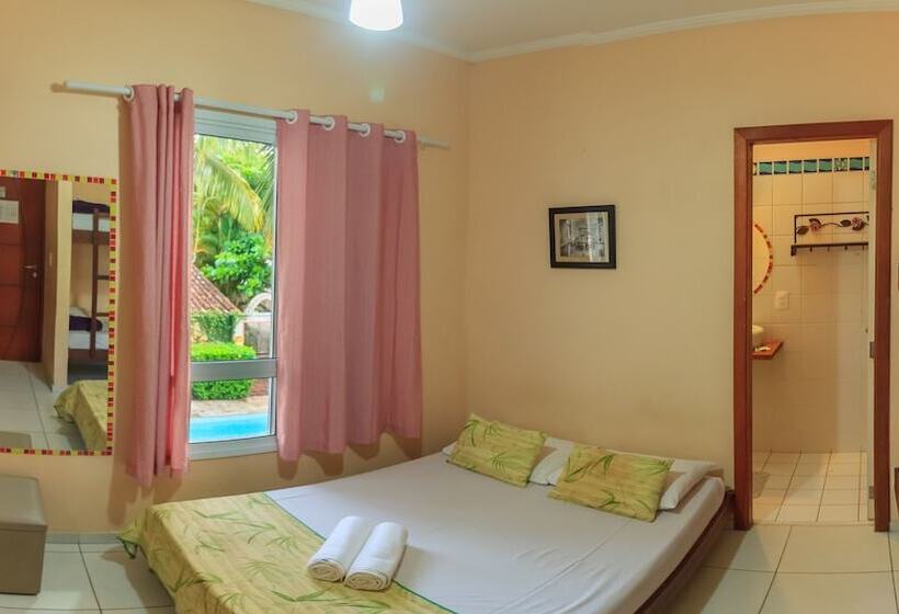 اتاق استاندارد چهار تخته, Guaruja Hostel