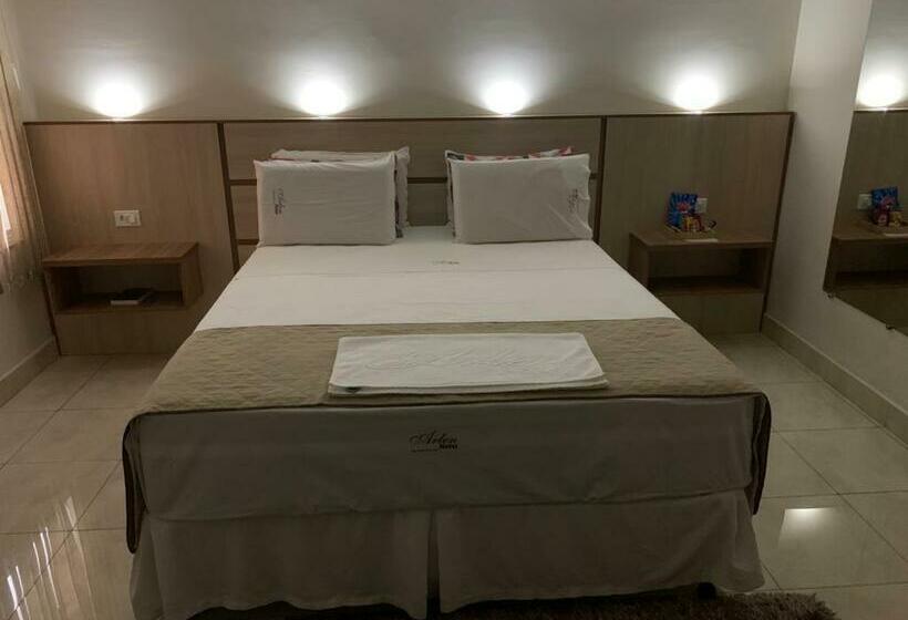 غرفة ديلوكس, Arlen