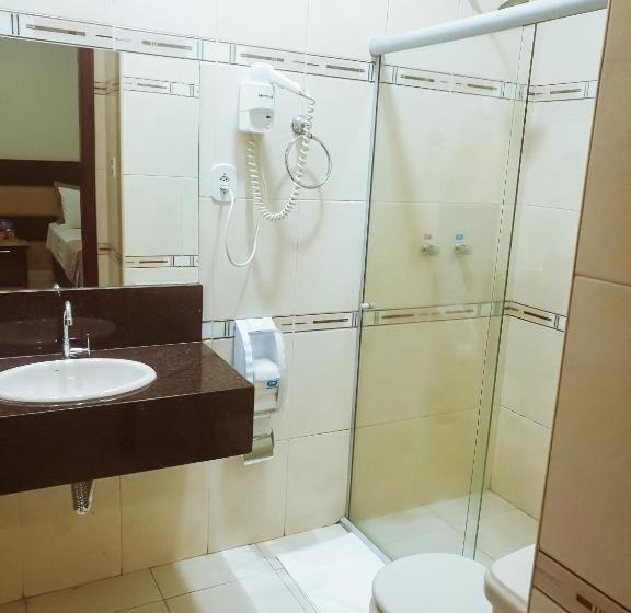 غرفة ديلوكس رباعية, Arlen