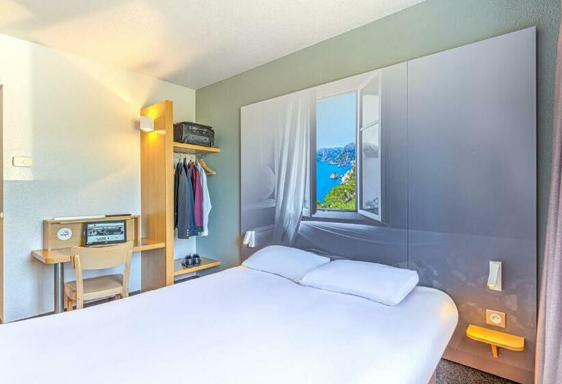 Номер Стандарт, B&b Hotel Salon De Provence