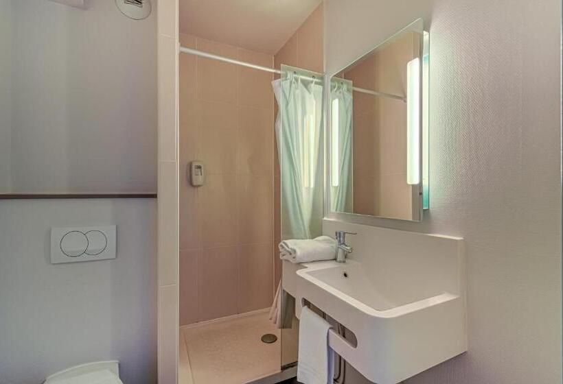 4인용 스탠다드 룸, B&b Hotel Salon De Provence