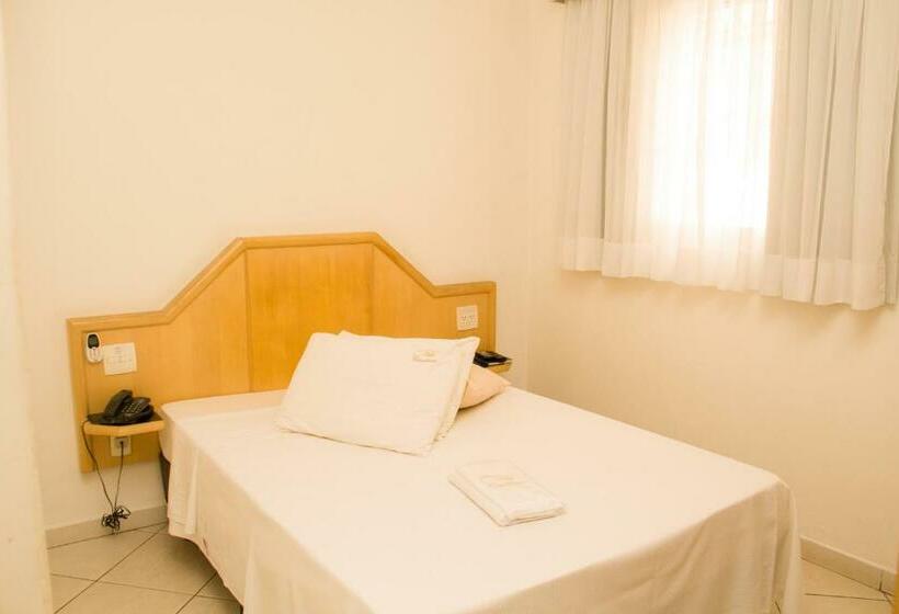 חדר אקונומי, Casablanca