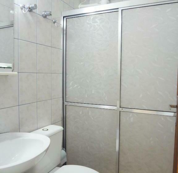 חדר אקונומי, Casablanca