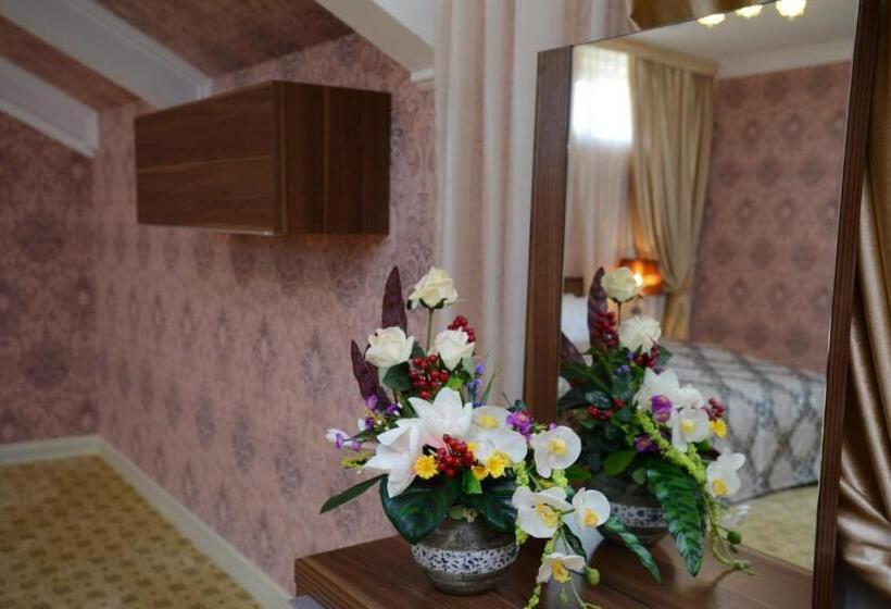 سوئیت با تخت بزرگ, City Line Boutique