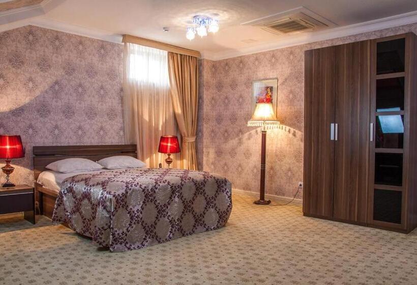 سوئیت با تخت بزرگ, City Line Boutique