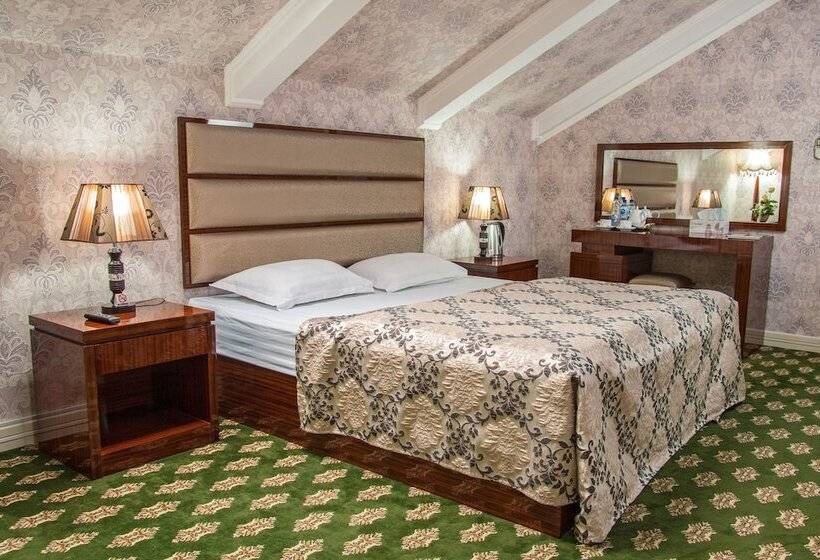 سوییت خانوادگی, City Line Boutique