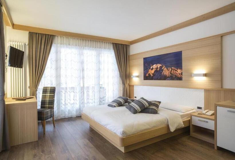 חדר דלוקס לארבעה, Crepes De Sela