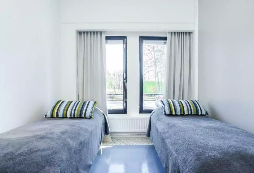 バス共有のスタンダードルーム, Forenom Hostel Vantaa Aviapolis