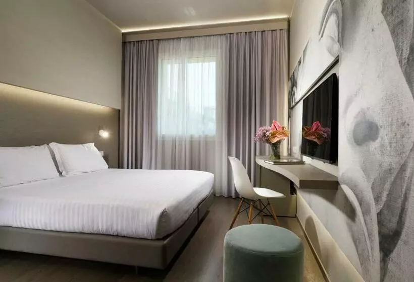 Economy Room