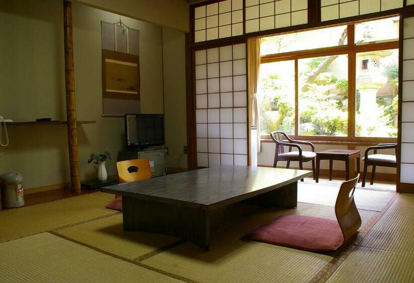 스탠다드 룸 공동 욕실, Itaniya