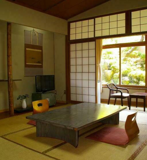 스탠다드 룸 공동 욕실, Itaniya