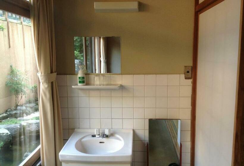 스탠다드 룸, Itaniya