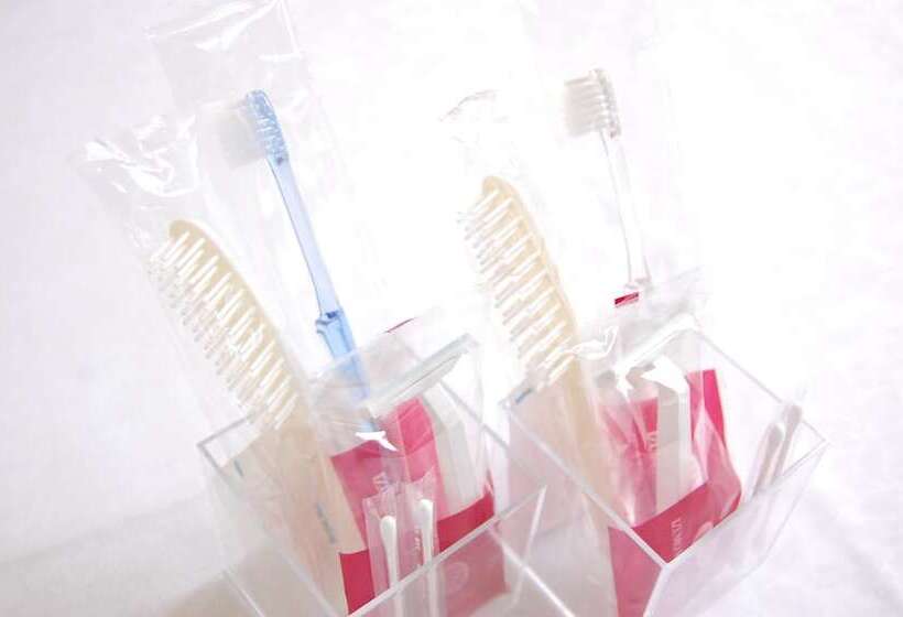 غرفة قياسية ثلاثية, Izumo Royal