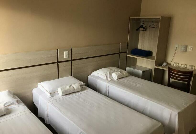 Háromágyas Standard Szoba, Maria Da Fe