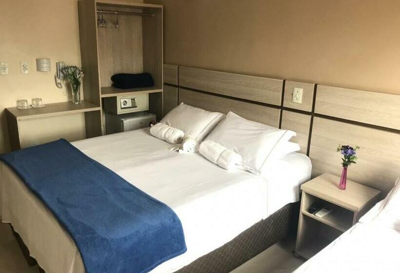 Háromágyas Standard Szoba, Maria Da Fe