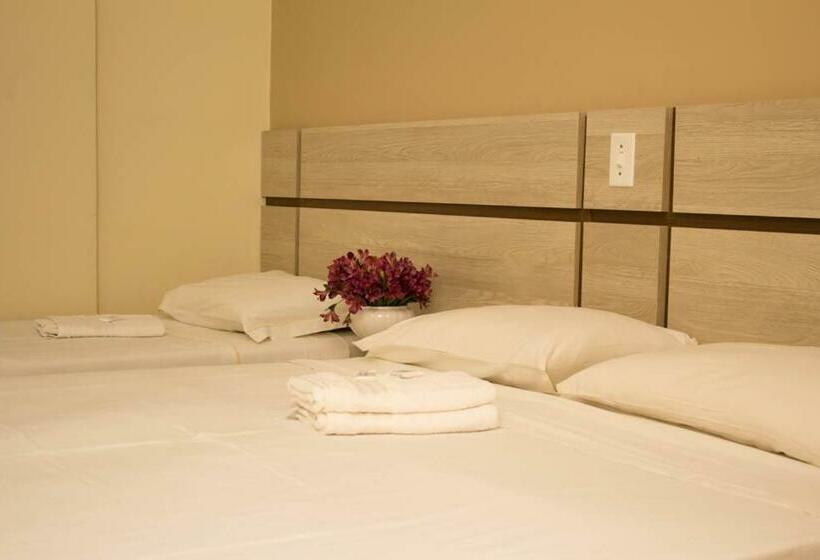 Háromágyas Standard Szoba, Maria Da Fe