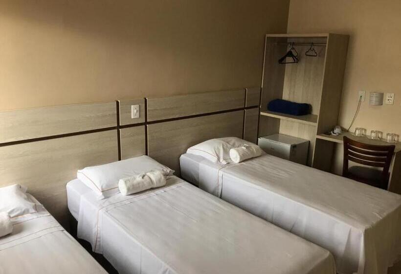 Háromágyas Classic Szoba, Maria Da Fe