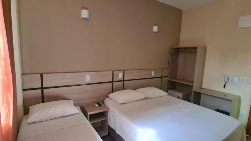 Háromágyas Standard Szoba, Maria Da Fe