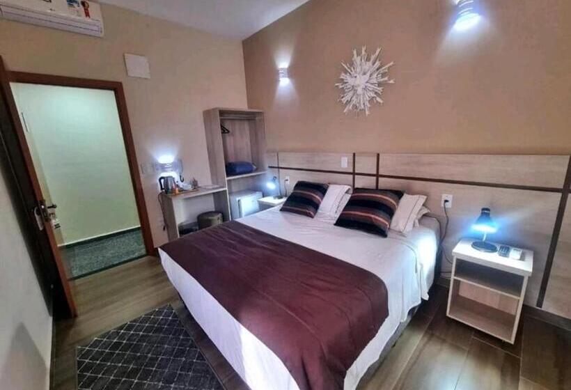 Deluxe Suite, Maria Da Fe