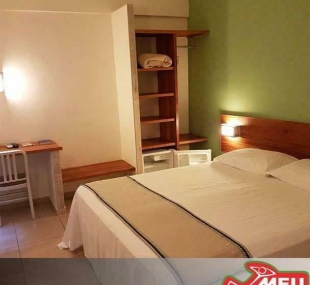 ダブルベッドスタンダードルーム, Meu Hotel Garça