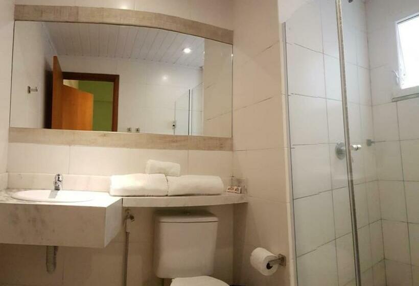 ダブルベッドスタンダードルーム, Meu Hotel Garça