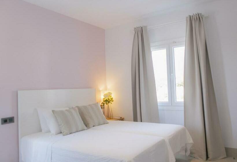 豪华海景房, Novomar