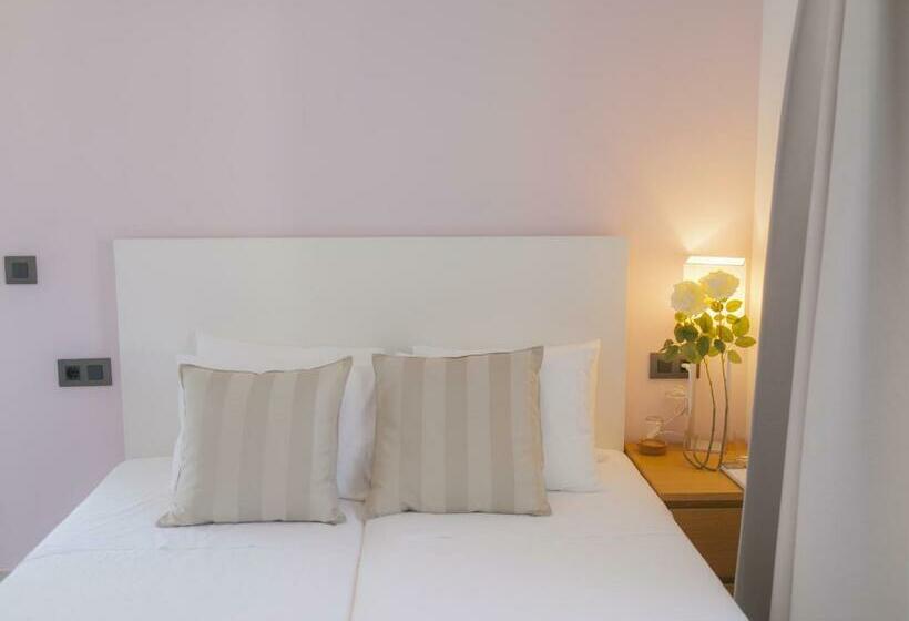 豪华海景房, Novomar