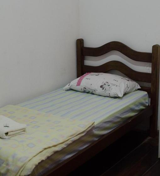 חדר סטנדרט, Nuar