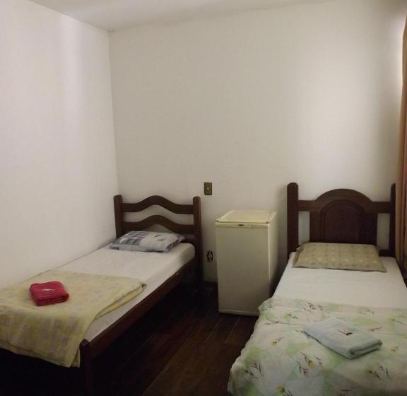 חדר סטנדרט, Nuar