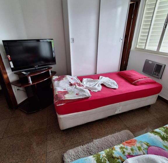 חדר סטנדרטי לשלושה עם נוף, Nuar