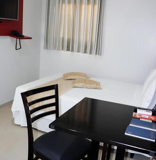 חדר סטנדרט יחיד, Paris