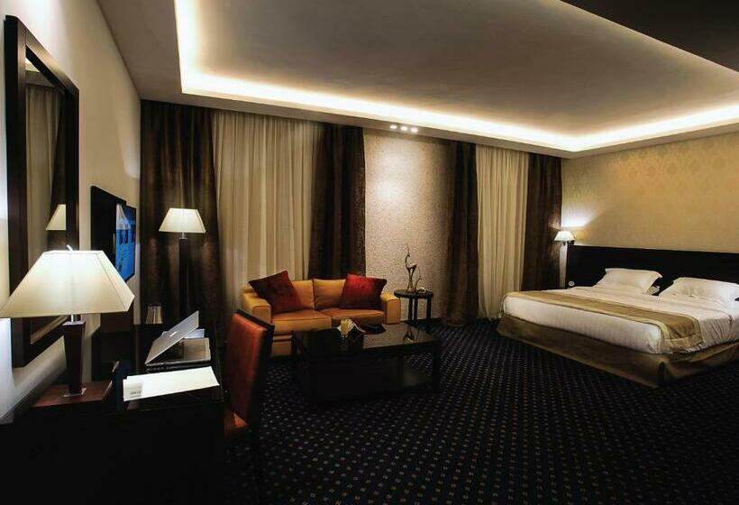 سوییت جونیور, Seven Roses