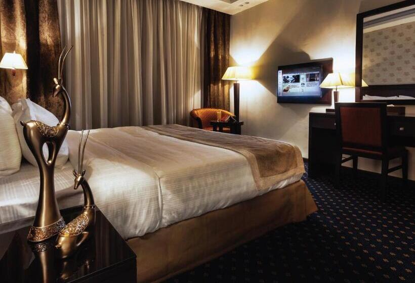 اتاق سوپریور با تخت بزرگ, Seven Roses